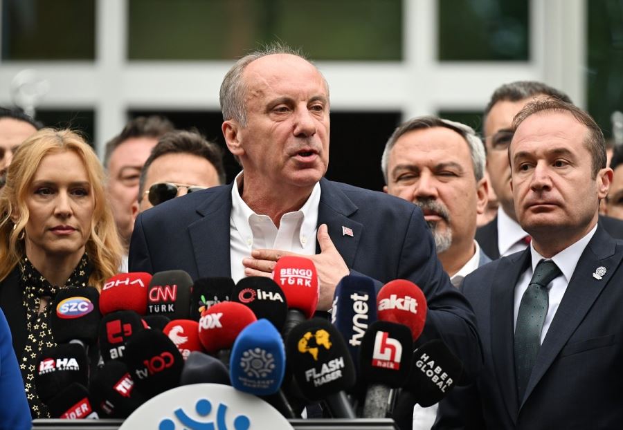 MUHARREM İNCE ADAYLIKTAN ÇEKİLDİ