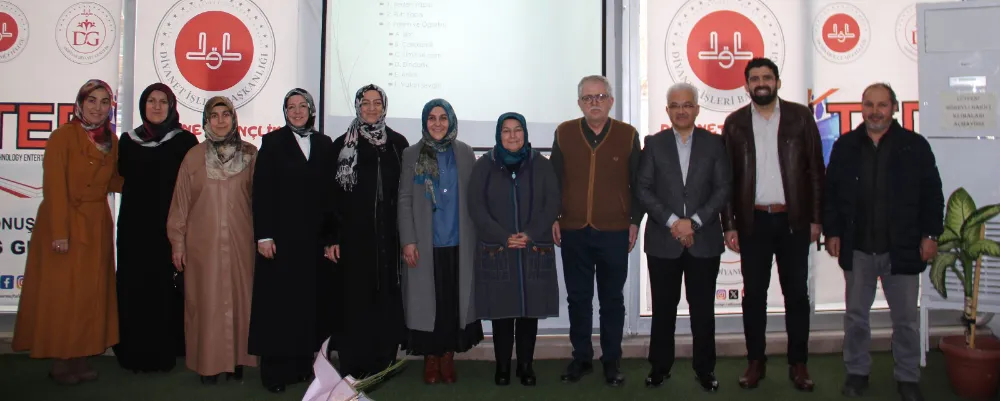 DİYANET GENÇLİK MERKEZİ’NDE “GENÇLERDE ANLAM ARAYIŞI” PROGRAMI DÜZENLENDİ