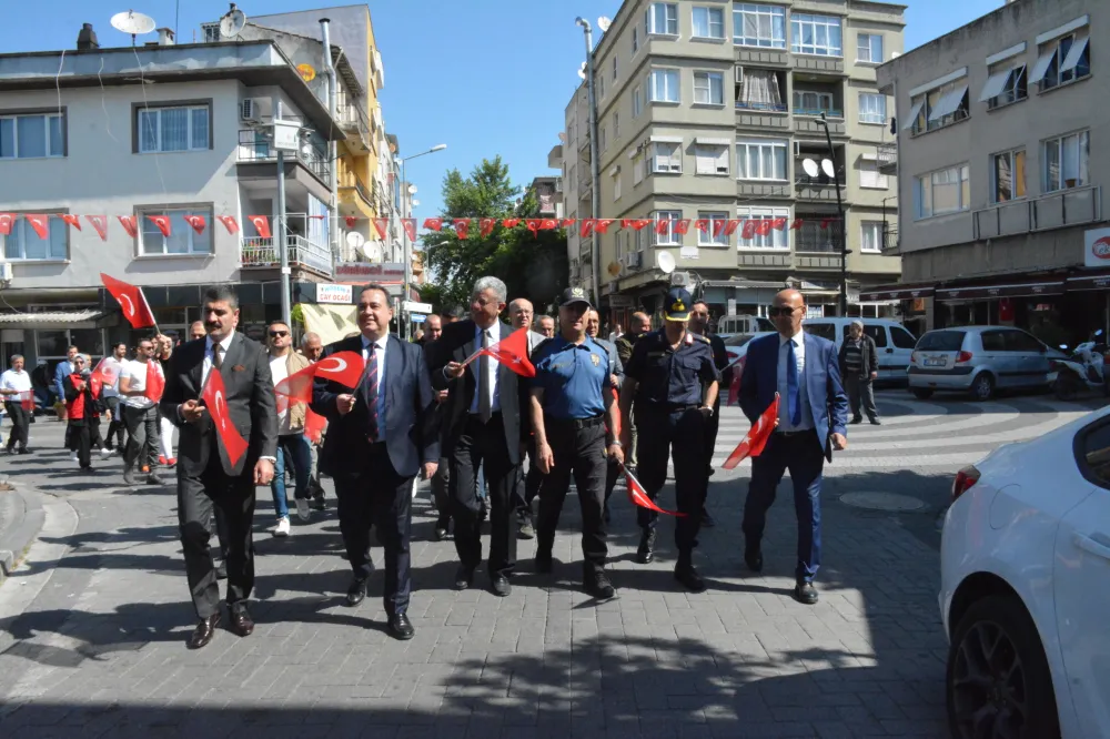GENÇLİK YÜRÜYÜŞÜ İLE 19 MAYIS KUTLAMALARI BAŞLADI