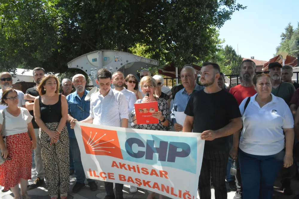 CHP AKHİSAR İLÇE TEŞKİLATINDAN EĞİTİM MARATONU BASIN AÇIKLAMASI