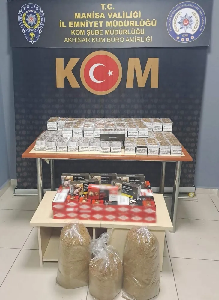 KOM’DAN EŞ ZAMANLI BASKIN:75 BİN DOLDURULMUŞ MAKARON YAKALANDI
