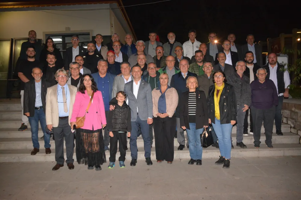 BAŞKAN KAYSERİLİ, DOSTLAR MECLİSİ’NDE AKHİSAR’IN GELECEĞİNE DAİR ÖNEMLİ MESAJLAR VERDİ
