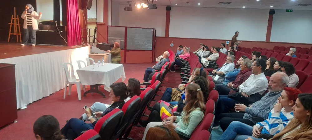 İLÇE SAĞLIK MÜDÜRLÜĞÜ’NDEN BAĞIMLILIKLA MÜCADELE EĞİTİMİ