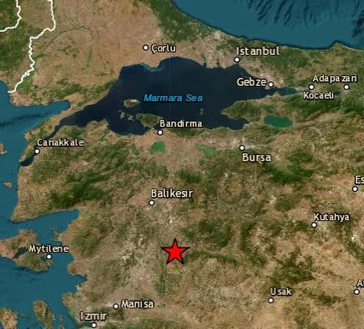 SINDIRGI’DAKİ 6,1 BÜYÜKLÜĞÜNDEKİ DEPREM KORKUTTU
