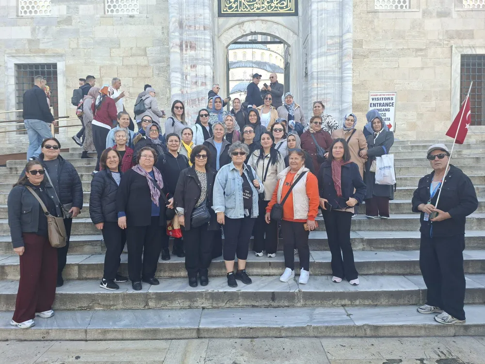 CHP AKHİSAR KADIN KOLLARI’NDAN İSTANBUL GEZİSİ