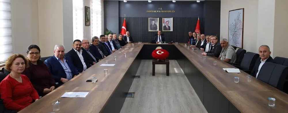 KAYMAKAM MUSTAFA CAN, MAHALLE MUHTARLARIYLA BİR ARAYA GELDİ