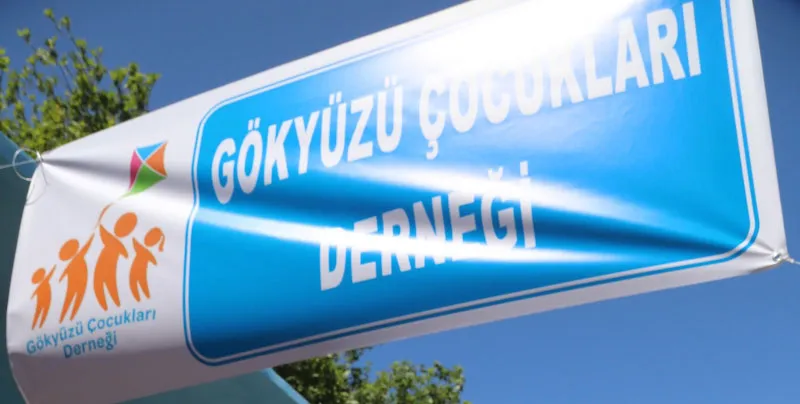 GÖKYÜZÜ ÇOCUKLARI DERNEĞİ’NDEN OTİZMLİ ÖĞRENCİYE ŞİDDET TEPKİSİ