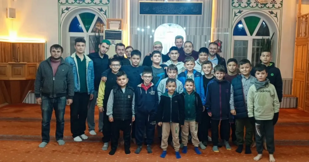  “CUMA GECESİ AİLECE CAMİDEYİZ” PROGRAMI ÇİÇEKLİ CAMİİ’NDE GERÇEKLEŞTİ