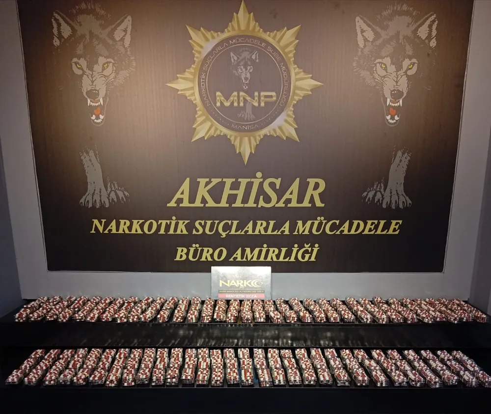AKHİSAR’DA UYUŞTURUCU İMAL VE TİCARETİ OPERASYONUNDA 10 BİNİN ÜZERİNDE SENTETİK ECZA ELE GEÇİRİLDİ
