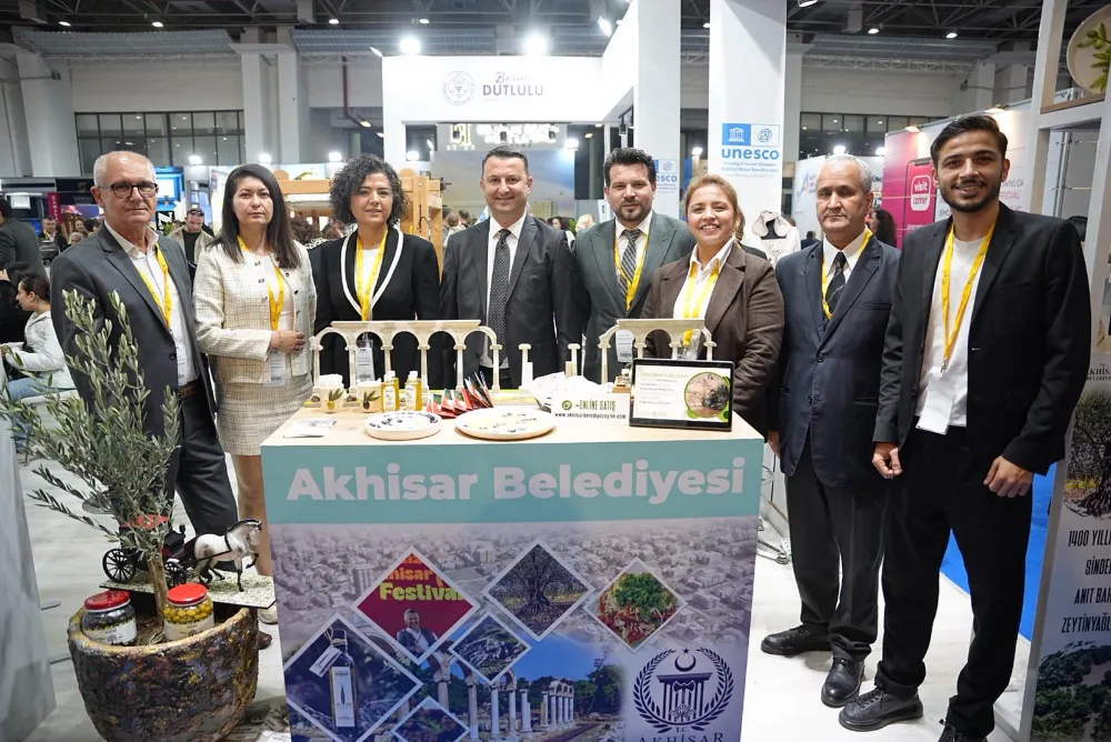 AKHİSAR BELEDİYESİ, İZMİR’DEKİ 19. ULUSLARARASI TURİZM FUARI’NDA ZEYTİN VE KÜLTÜR MİRASINI TANITTI