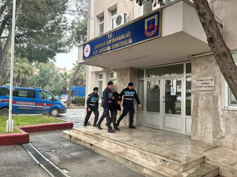 SAHTE KİMLİKLERLE DOLANDIRICILIK YAPAN ŞAHIS YAKALANDI