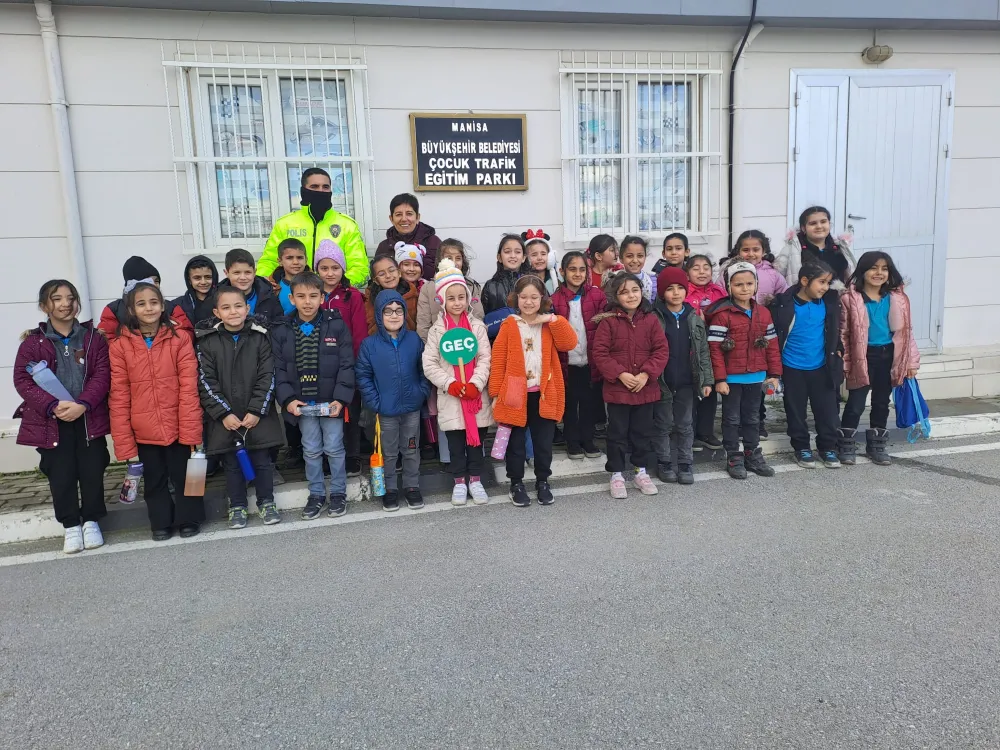 MİNİKLERE TRAFİK EĞİTİMİ