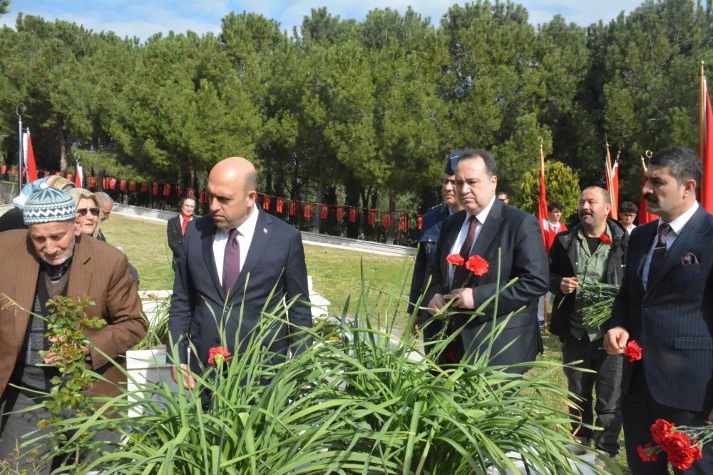 18 MART ÇANAKKALE ZAFERİ VE ŞEHİTLERİ ANMA GÜNÜ TÖRENLERİ DÜZENLENDİ