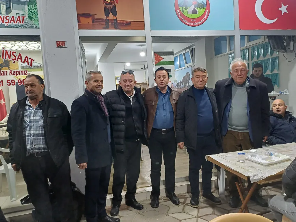 AKHİSAR YÖRÜKLER VE TÜRKMENLER DERNEĞİ İFTAR SOFRASINDA BULUŞTU