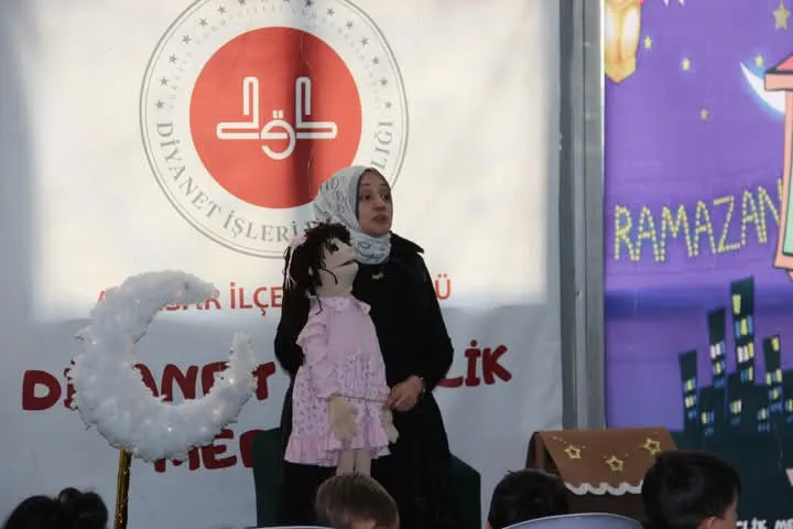 AKHİSAR DİYANET GENÇLİK MERKEZİ’NDE RAMAZAN COŞKUSU