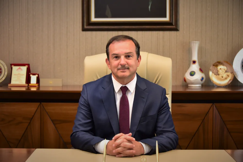 MANİSA İL SAĞLIK MÜDÜRÜ OP. DR. EROL KARACA GÖREVİNDEN AYRILIYOR