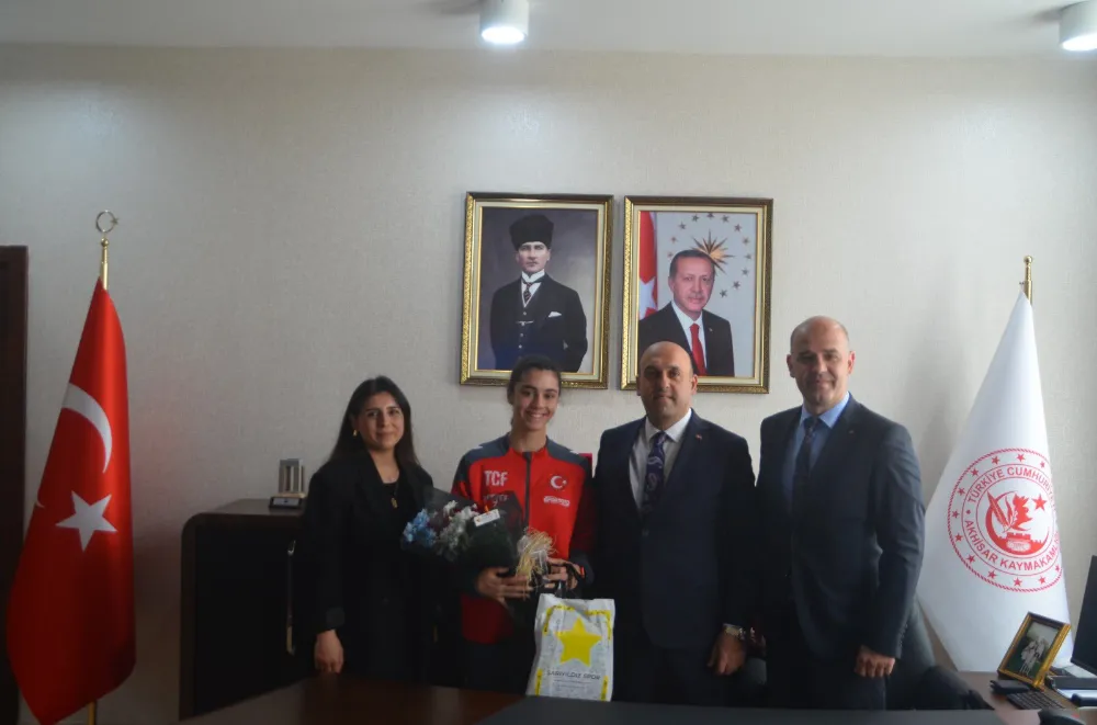 ALTIN MADALYA KAZANAN AKGÜL’DEN KAYMAKAM’A ZİYARET