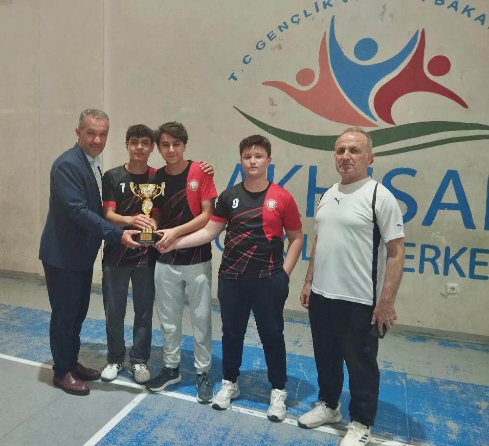 AKHİSAR