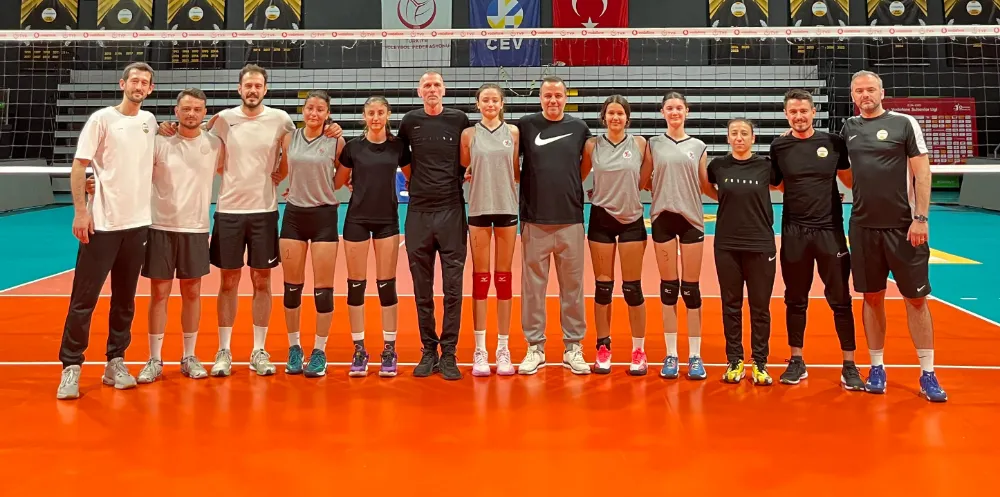AKHİSARLI VOLEYBOLCULAR VAKIFBANK SPOR SARAYI’NDA 
