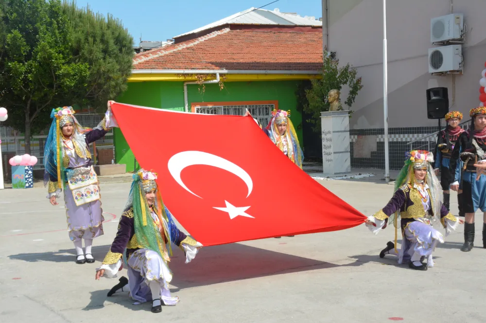 AKHİSAR’DA 19 MAYIS COŞKUSU
