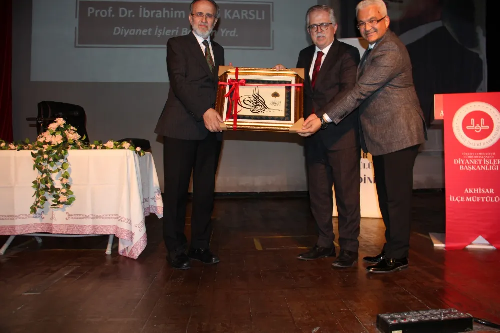 DİYANET İŞLERİ BAŞKAN YARDIMCISI KARSLI, AKHİSAR’DA PERSONELLE BULUŞTU