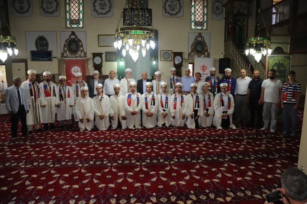 ZEYTİNLİOVA KUR’AN KURSU’NDA HAFIZLIK İCAZET PROGRAMI COŞKUSU