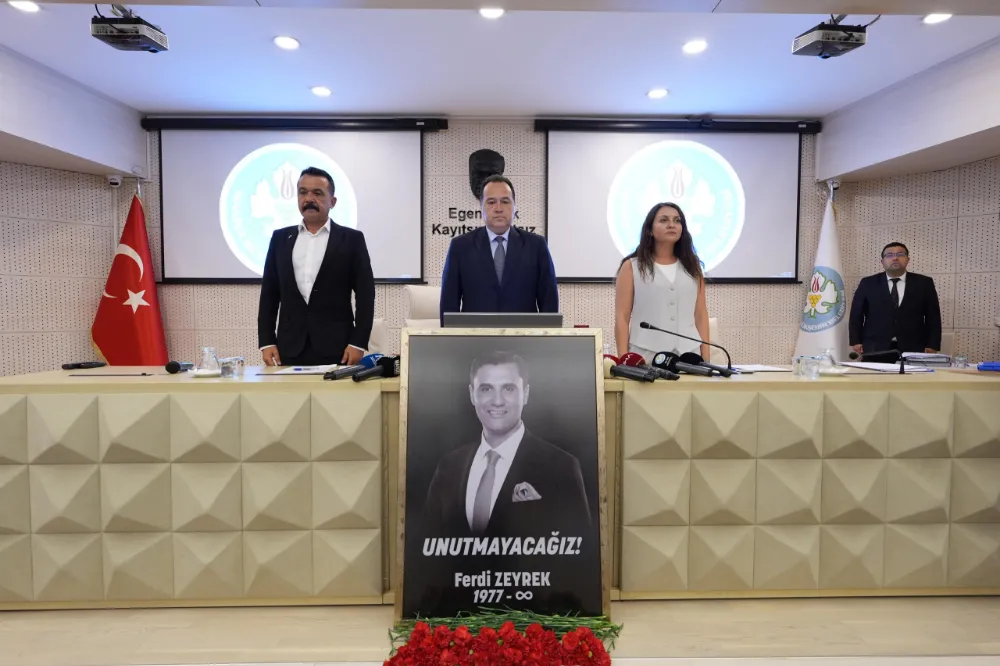 BAŞKAN DUTLULU İLE İLK MECLİS FERDİ ZEYREK’İ ANARAK BAŞLADI