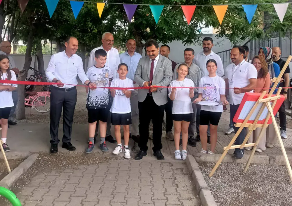 ÖĞRENCİLERDEN BİLİM, SANAT VE TEKNOLOJİ DOLU PROJELER