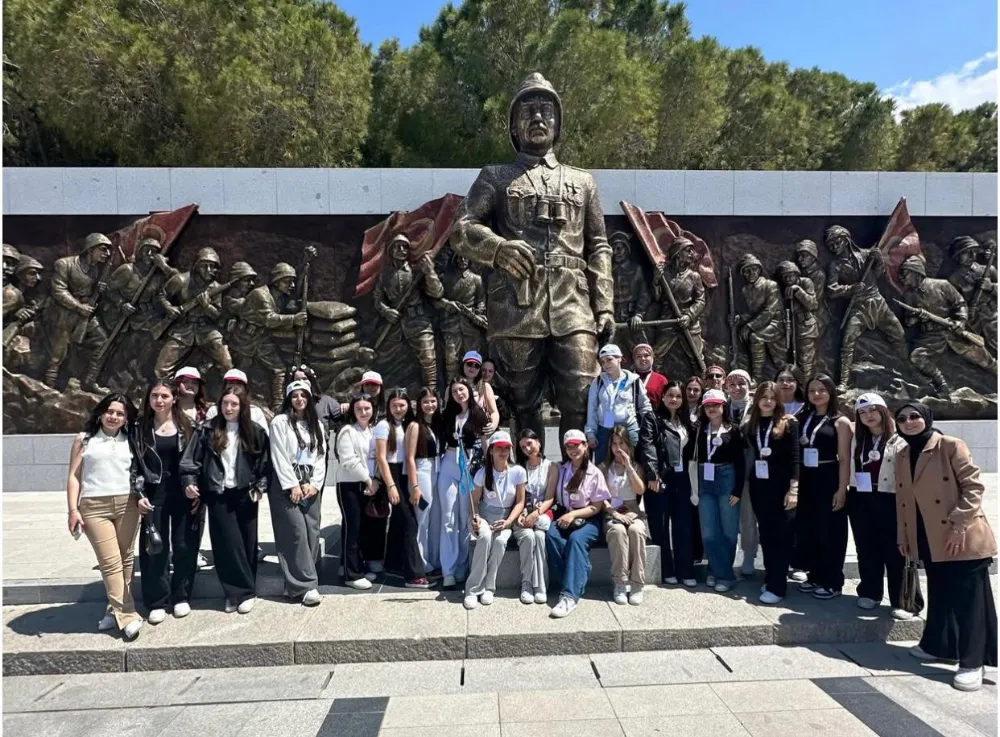 ‘’ÇANAKKALE RUHU AKHİSARLI GENÇLERLE BULUŞUYOR’’