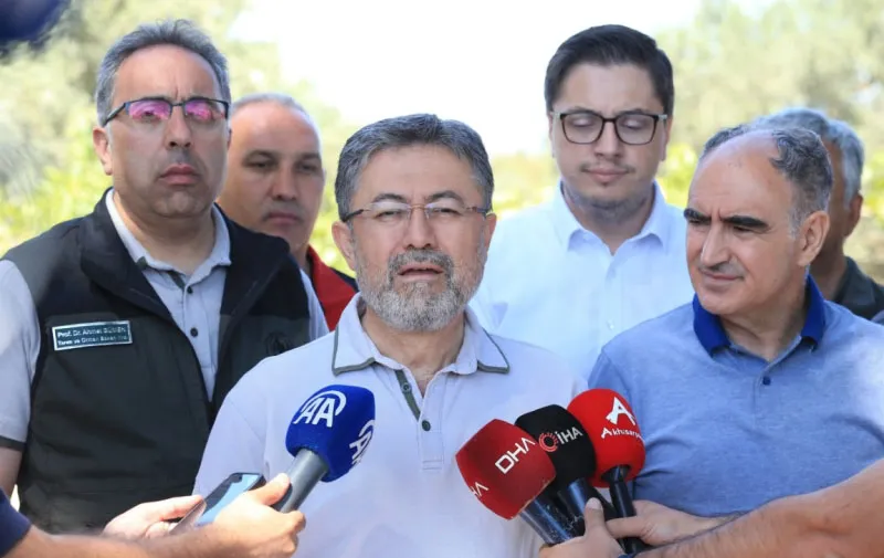 BAKAN YUMAKLI AKHİSAR