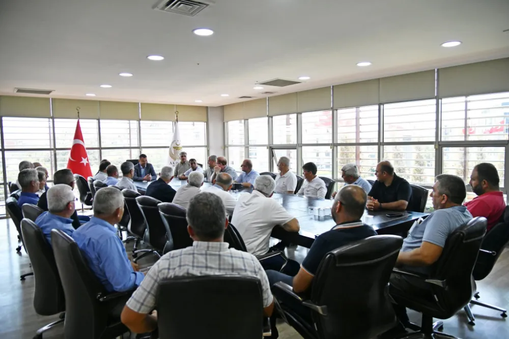 BAŞKAN KAYSERİLİ, MUHTARLARLA BULUŞTU