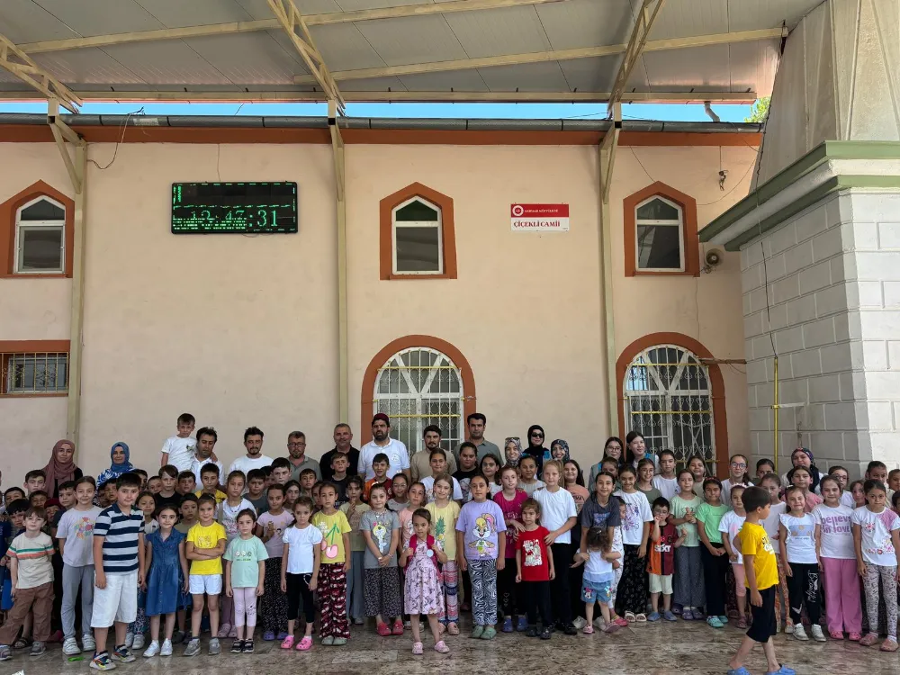 ÇOCUKLAR CAMİDE BULUŞTU