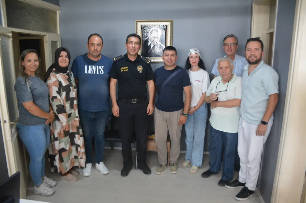 AKHİSAR İLÇE EMNİYET MÜDÜRÜ TURGUT COŞKUN’DAN BASINA VEDA ZİYARETİ