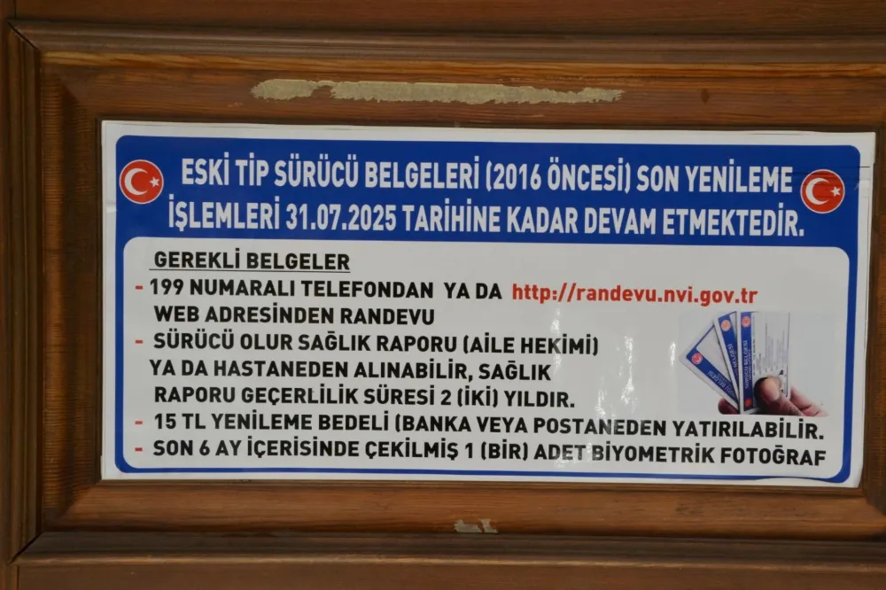 ESKİ TİP EHLİYETLERDE SON GÜN 31 TEMMUZ!  YENİLEMEYENLER 7 BİN LİRA ÖDEYECEK