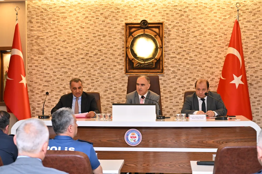 BAĞIMLILIKLA MÜCADELE TOPLANTISI GERÇEKLEŞTİRİLDİ