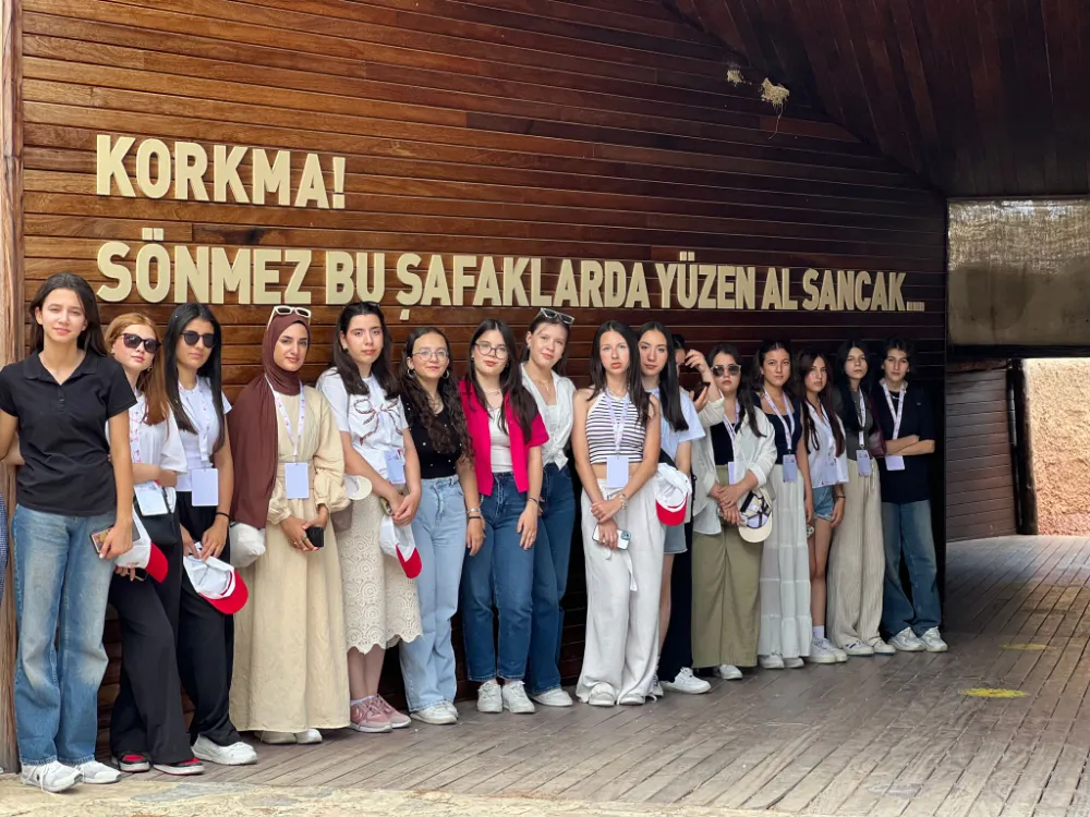 ‘’ÇANAKKALE RUHU AKHİSARLI GENÇLERLE BULUŞUYOR’’