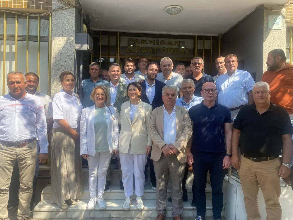 CHP MİLLETVEKİLLERİNDEN AKHİSAR ZİRAAT ODASI’NA ZİYARET