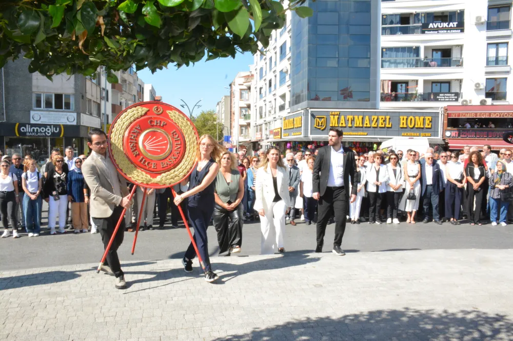 CHP’NİN 102. YILI AKHİSAR’DA TÖRENLE KUTLANDI